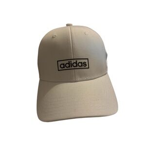 NWT Women’s Core Adidas White and black Cap hat  OS fit Adidas